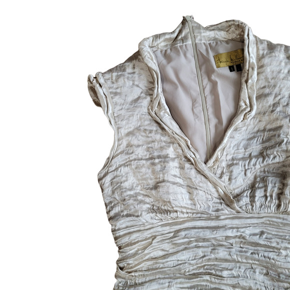 NICOLE MILLER Gold Foil Crimped Party Dress 8 Gathered Low Cut V-Neck Bodycon - Picture 9 of 9